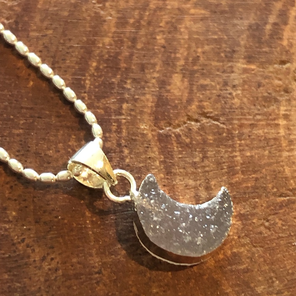FREE SHIPPING!  Sterling/Druzy (Pendant ONLY)~